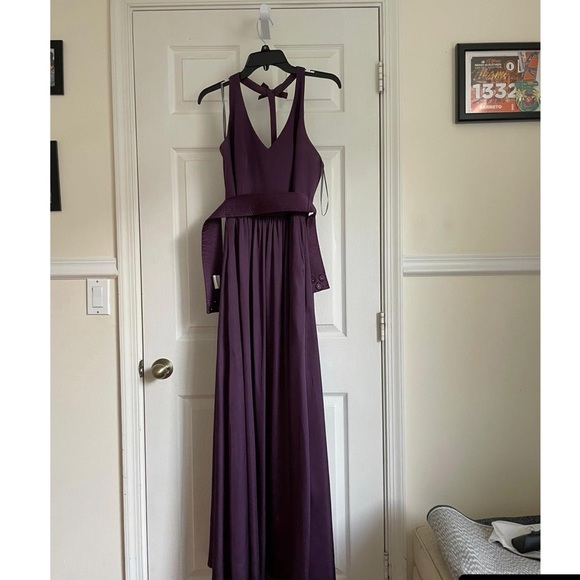 NEW White by Vera Wang- Size 8 - Picture 2 of 3